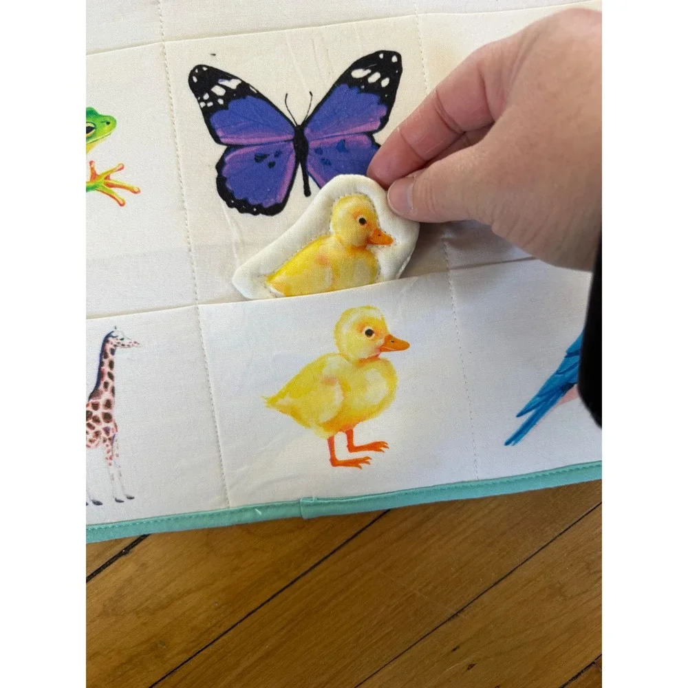 Lovevery quilted critter pockets soft animal matching‎ game Montessori toy